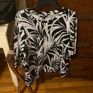 Beautiful Alfani blouse 3/4 sleeve